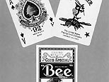 Prestin znaka kasinovch karet Bee (vyroben karty se pouvaly v Casinu Niagara v Kanad. Po znehodnocen prodravnm se daly jako suvenr koupit za jedin kanadsk dolar.)