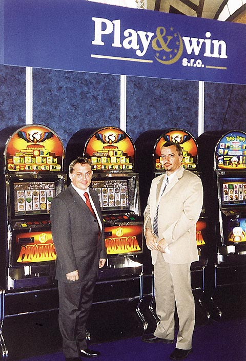 P�nov� Weissengruber a Begovi� z �sp�n� bud�jovick� firmy PLAY&WIN